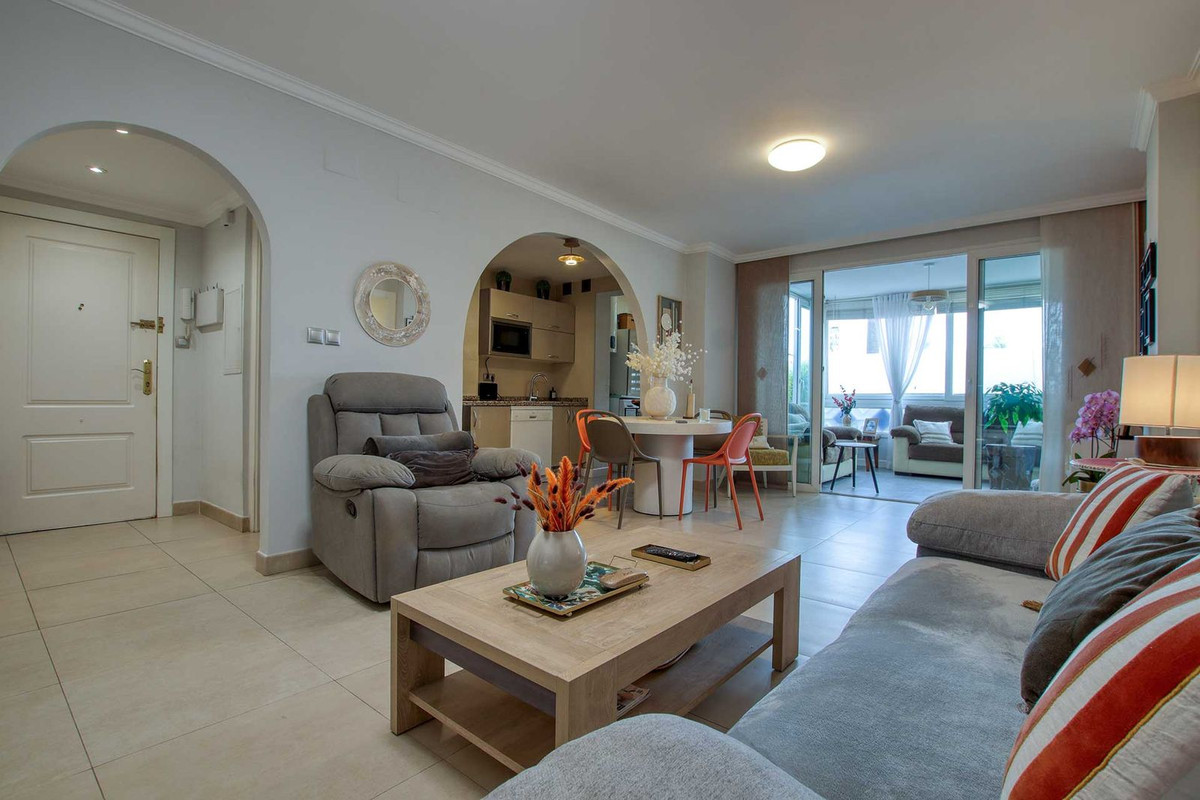 Appartement te koop in Las Chapas | 2 slaapkamers H5076313