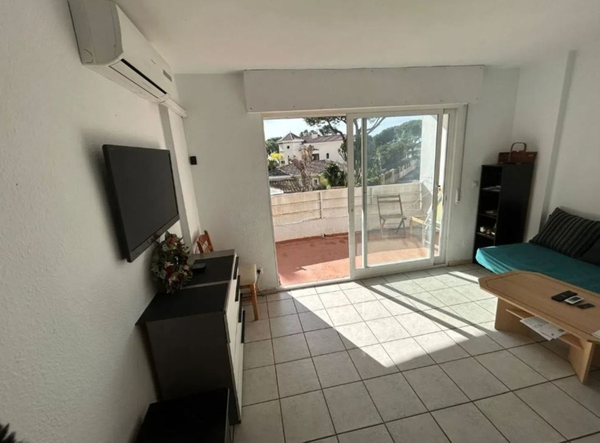 Appartement te koop in Las Chapas | 1 slaapkamers H5307892