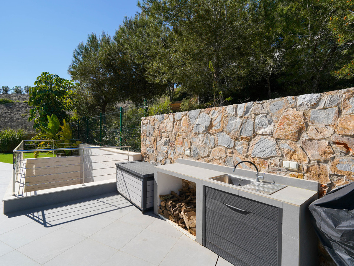 Huis te koop in Las Colinas Golf | 6 slaapkamers H5406925