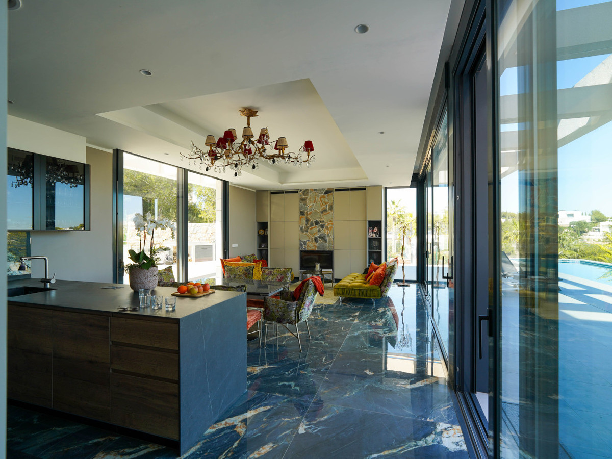 Huis te koop in Las Colinas Golf | 6 slaapkamers H5406925
