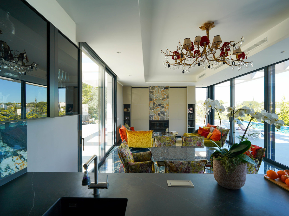 Huis te koop in Las Colinas Golf | 6 slaapkamers H5406925
