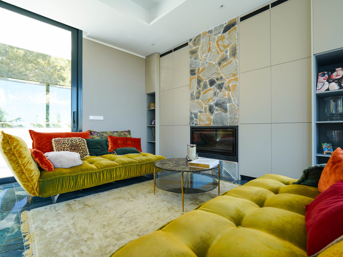 Huis te koop in Las Colinas Golf | 6 slaapkamers H5406925