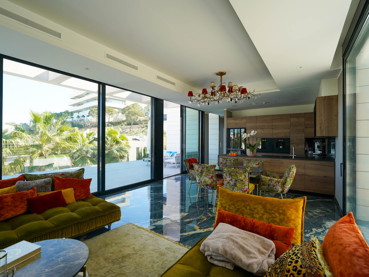 Huis te koop in Las Colinas Golf | 6 slaapkamers H5406925