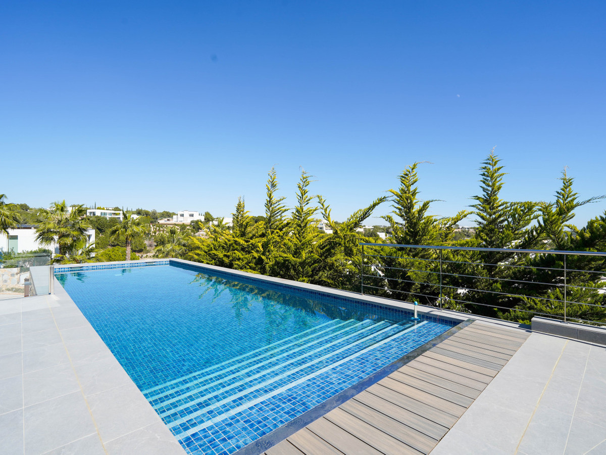 Huis te koop in Las Colinas Golf | 6 slaapkamers H5406925