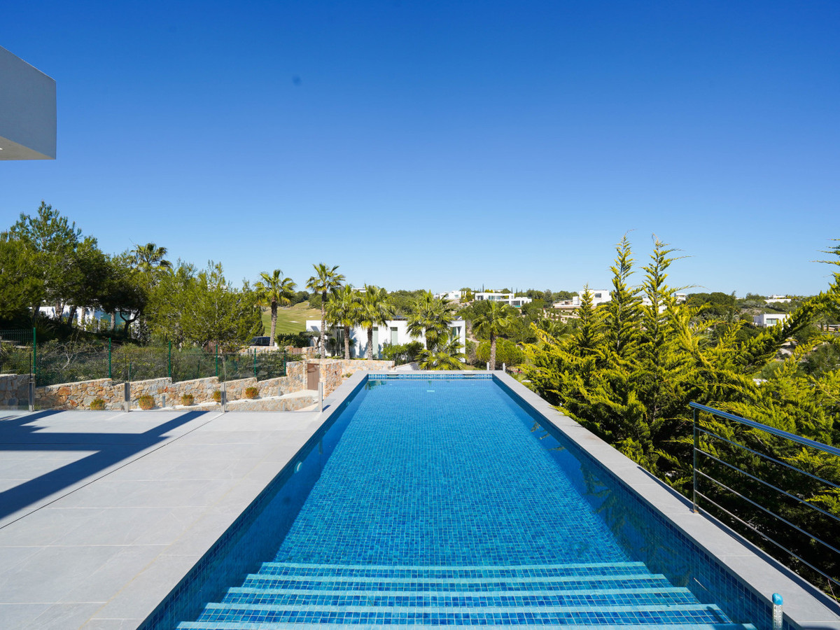 Huis te koop in Las Colinas Golf | 6 slaapkamers H5406925