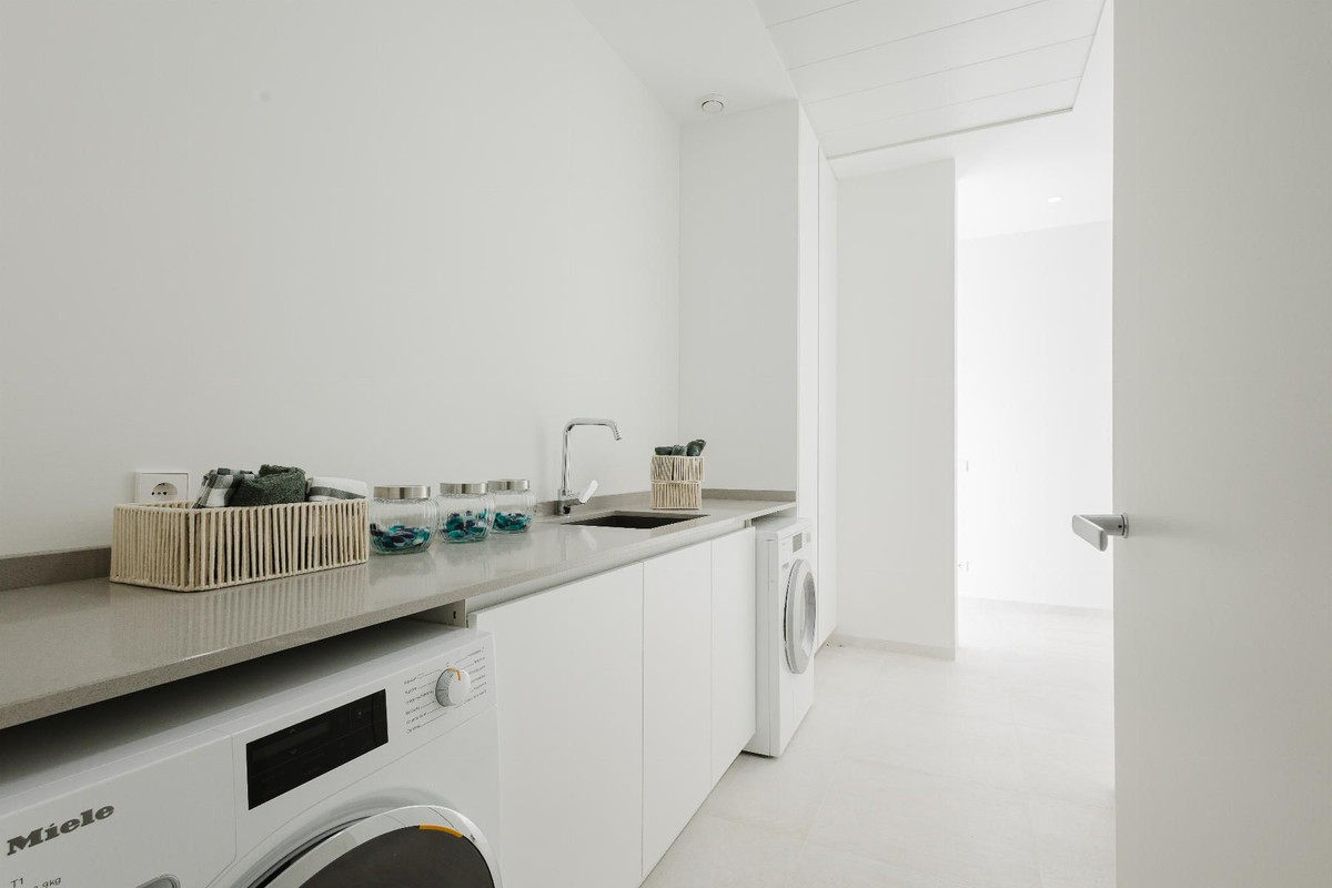 Appartement te koop in Las Colinas Golf | 5 slaapkamers H5407621