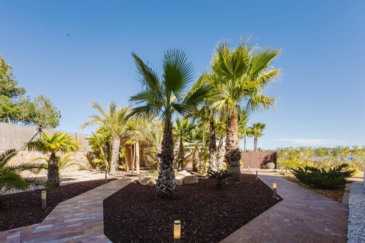 Appartement te koop in Las Colinas Golf | 5 slaapkamers H5407621