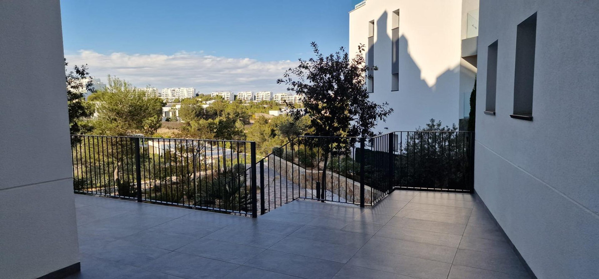 Property main view 50