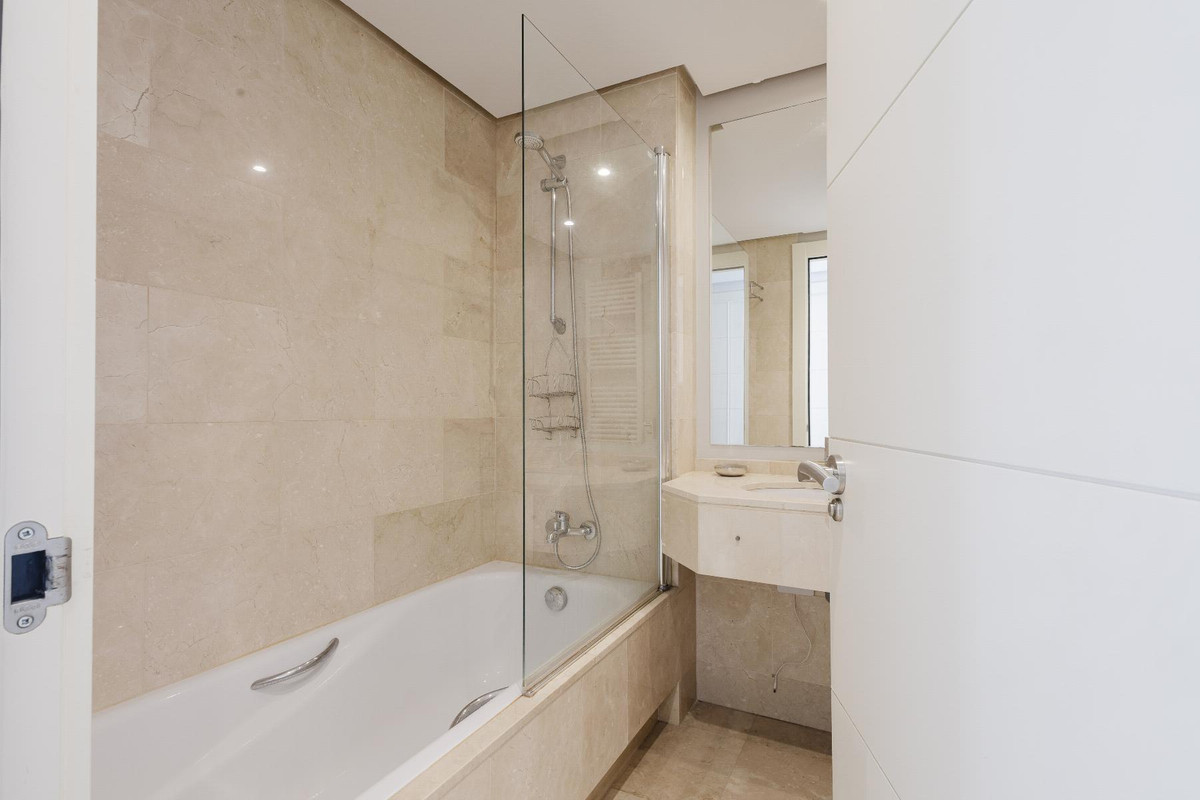 Appartement te koop in Las Colinas Golf | 2 slaapkamers H5496475