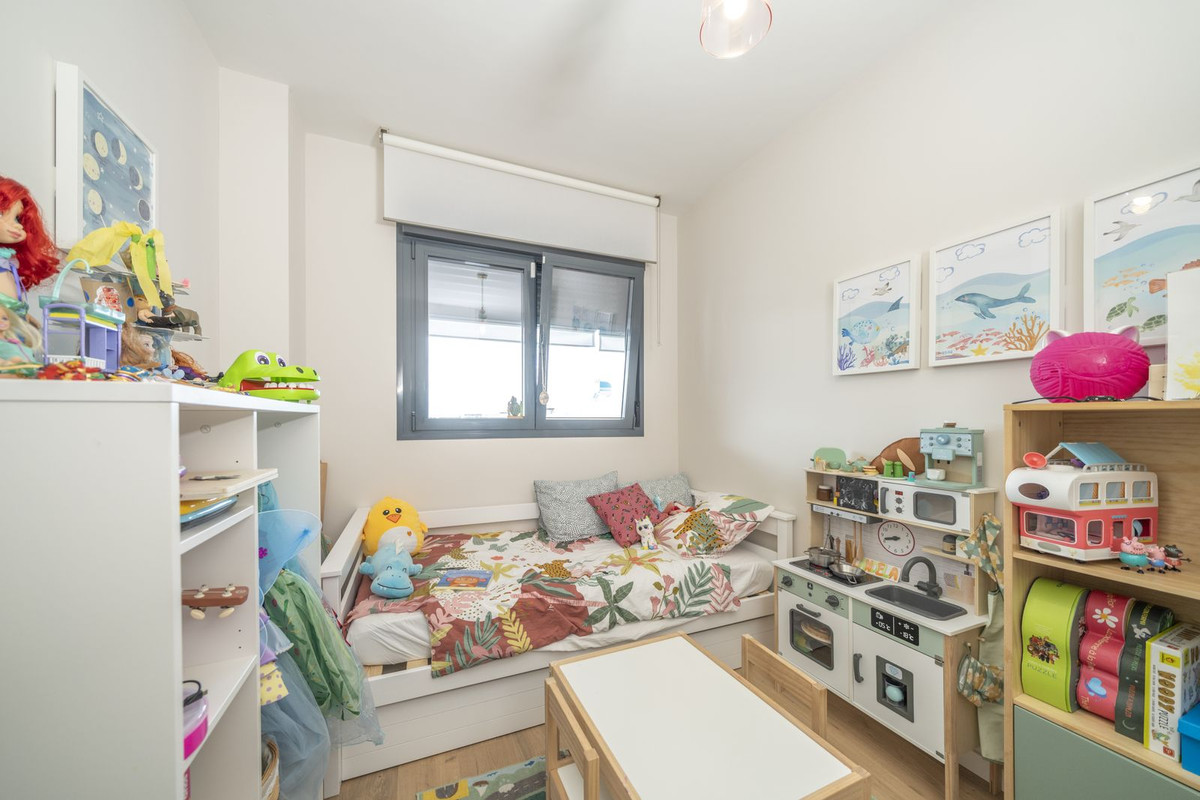 Tussenverdieping Appartement in Las Lagunas-11