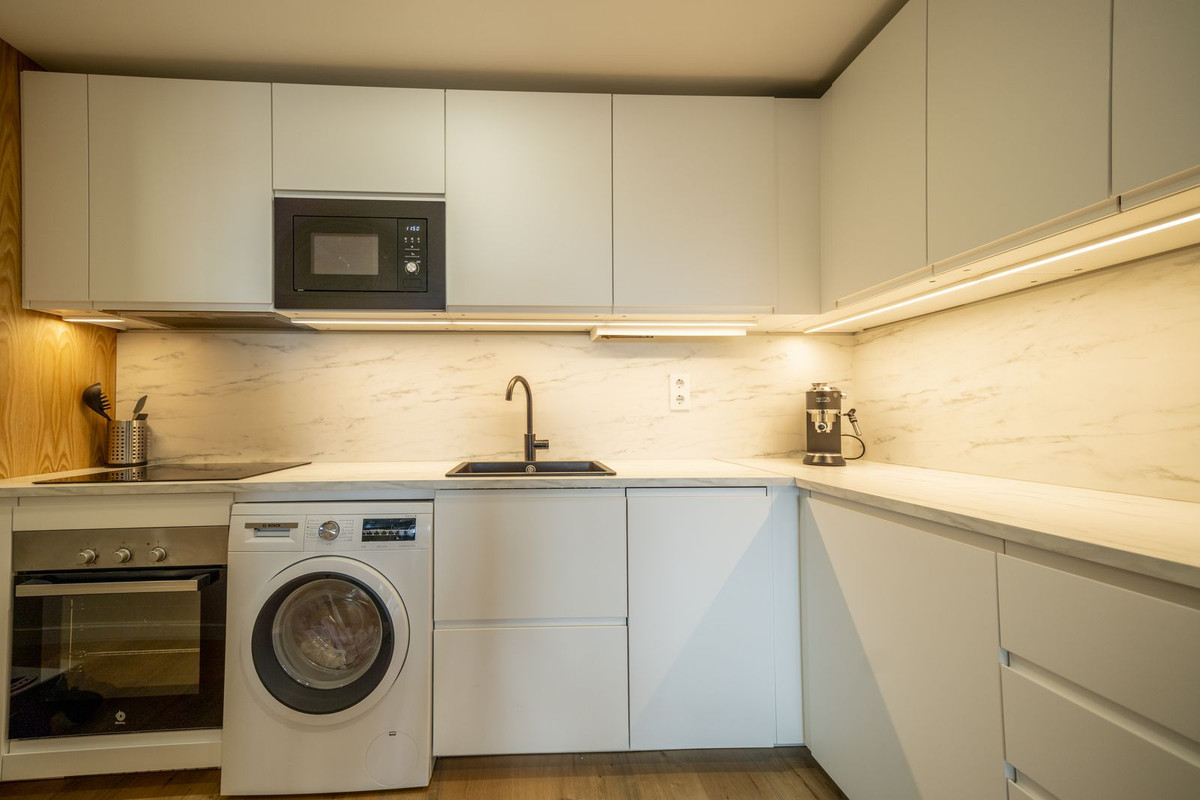 Tussenverdieping Appartement in Las Lagunas-4