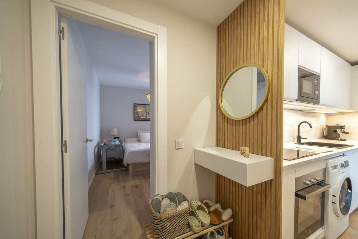 Tussenverdieping Appartement in Las Lagunas-9