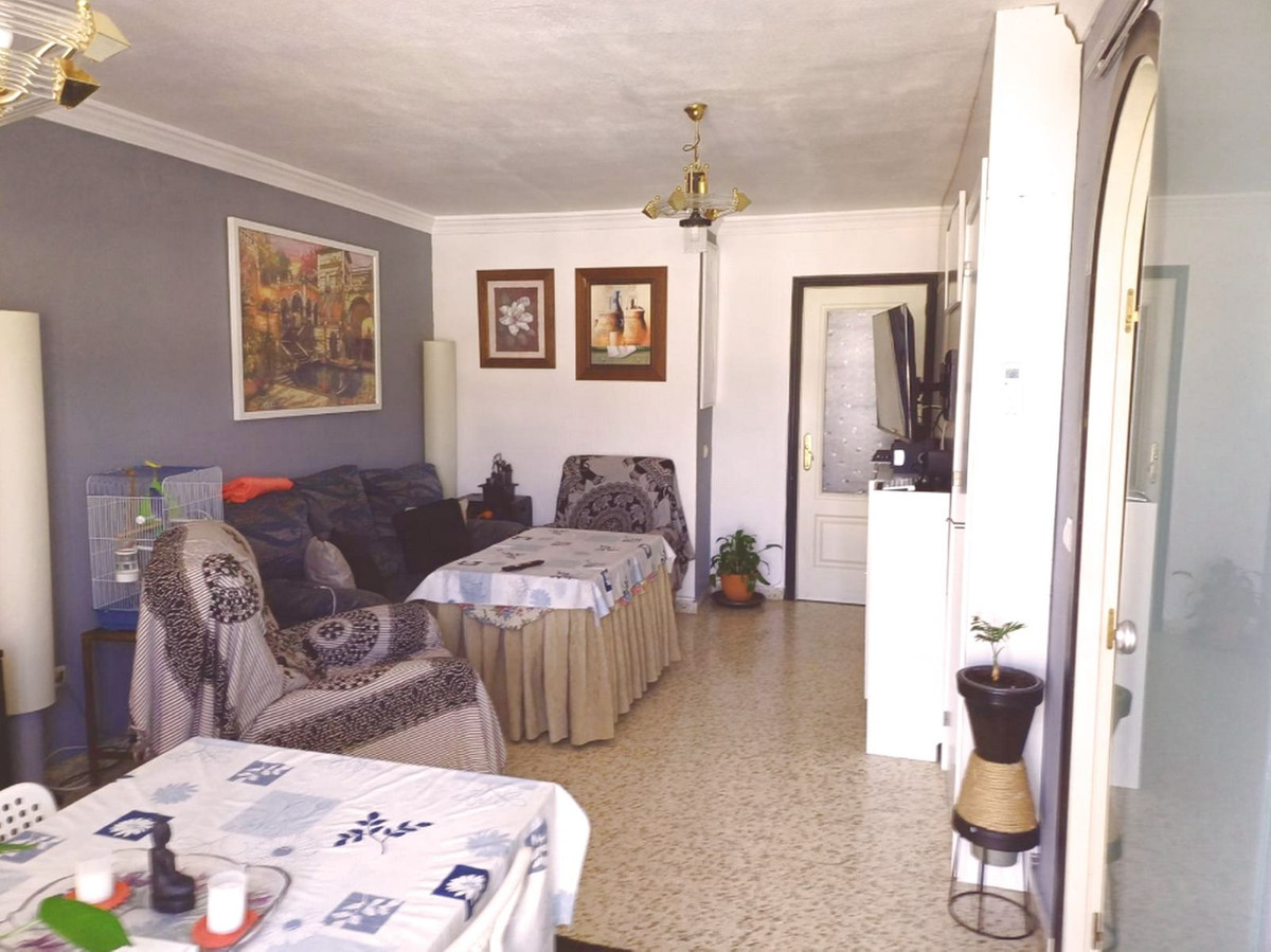 Tussenverdieping Appartement in Las Lagunas-3