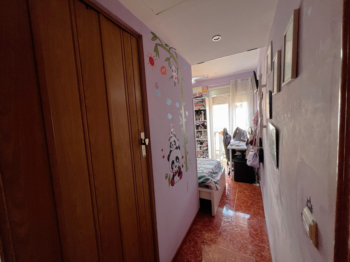 Tussenverdieping Appartement in Las Lagunas-11