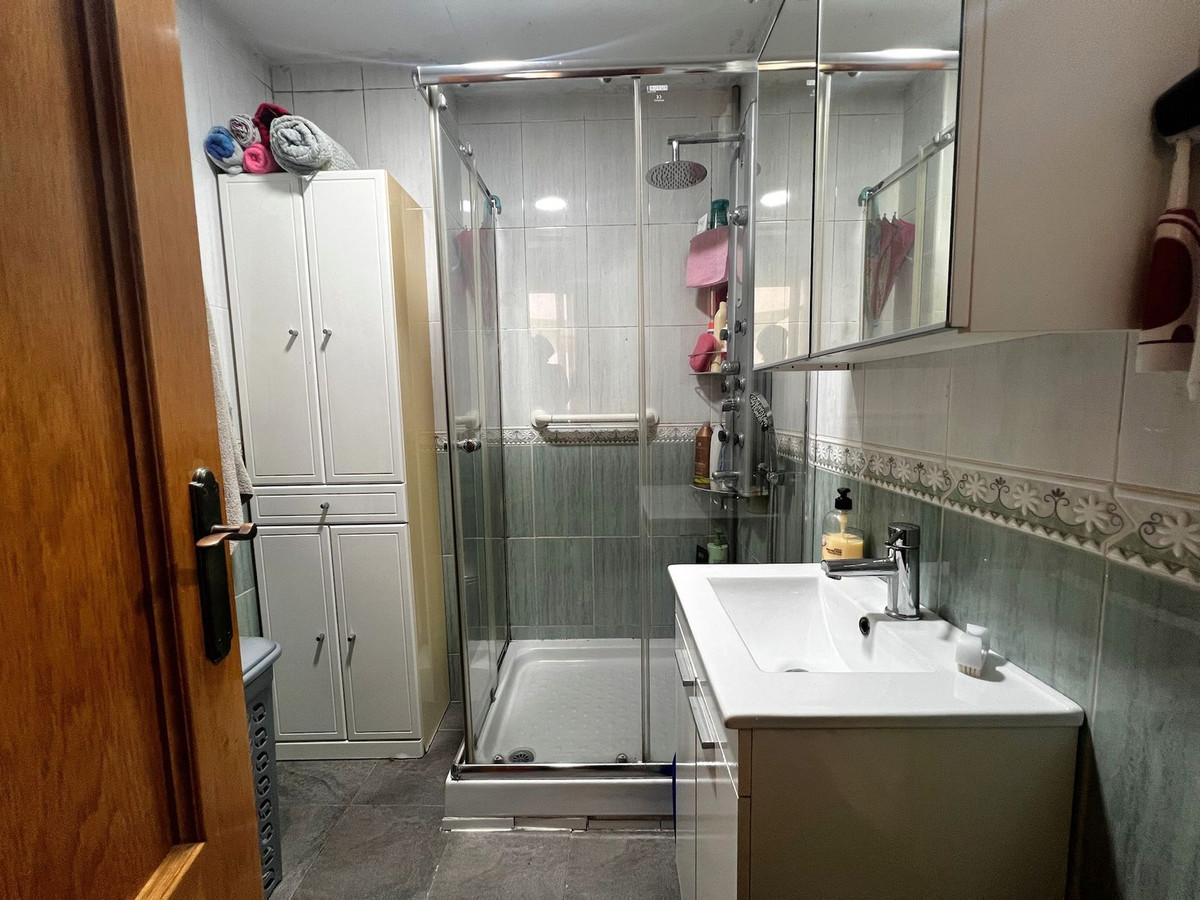 Tussenverdieping Appartement in Las Lagunas-6