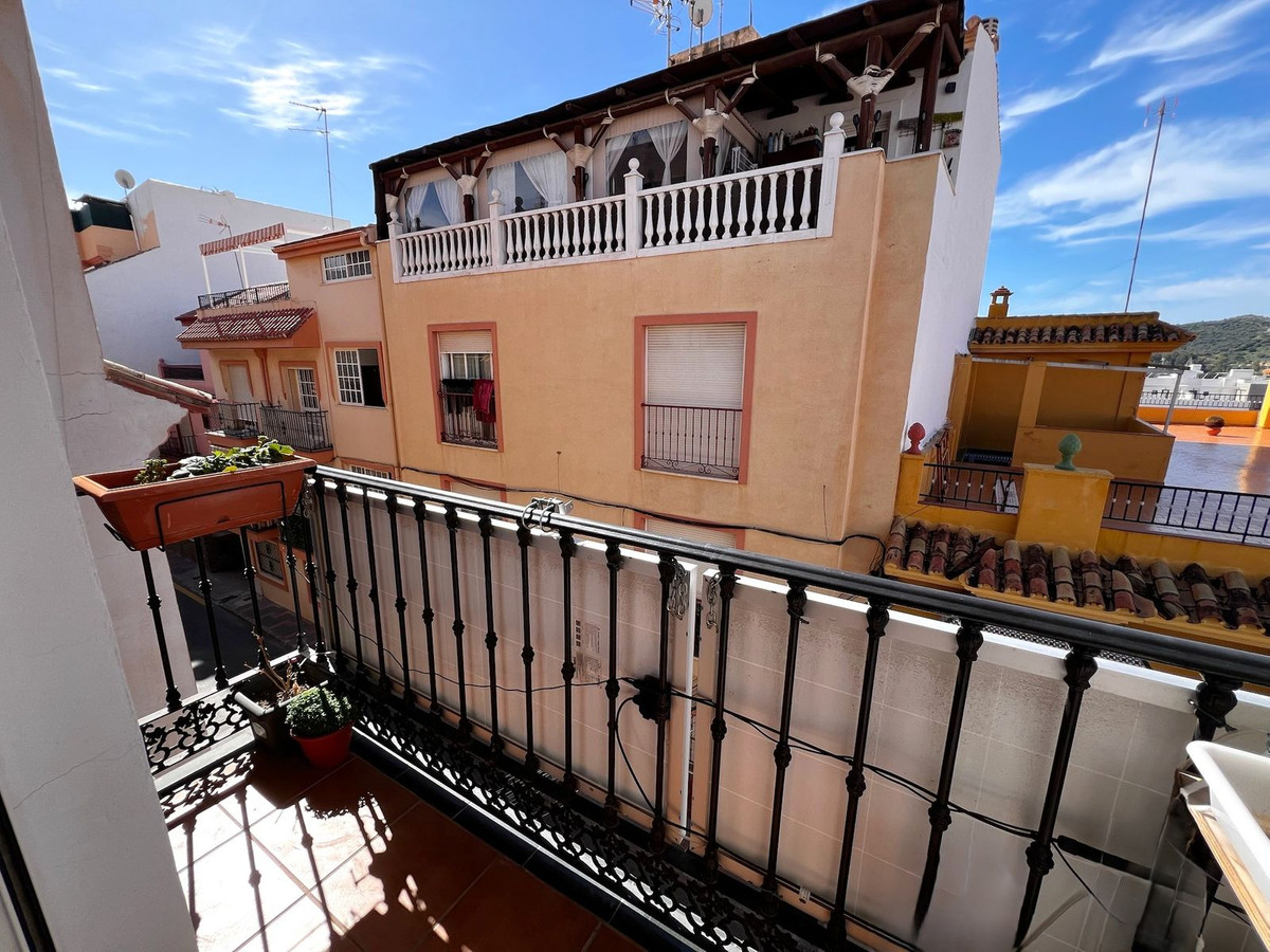 Tussenverdieping Appartement in Las Lagunas-9