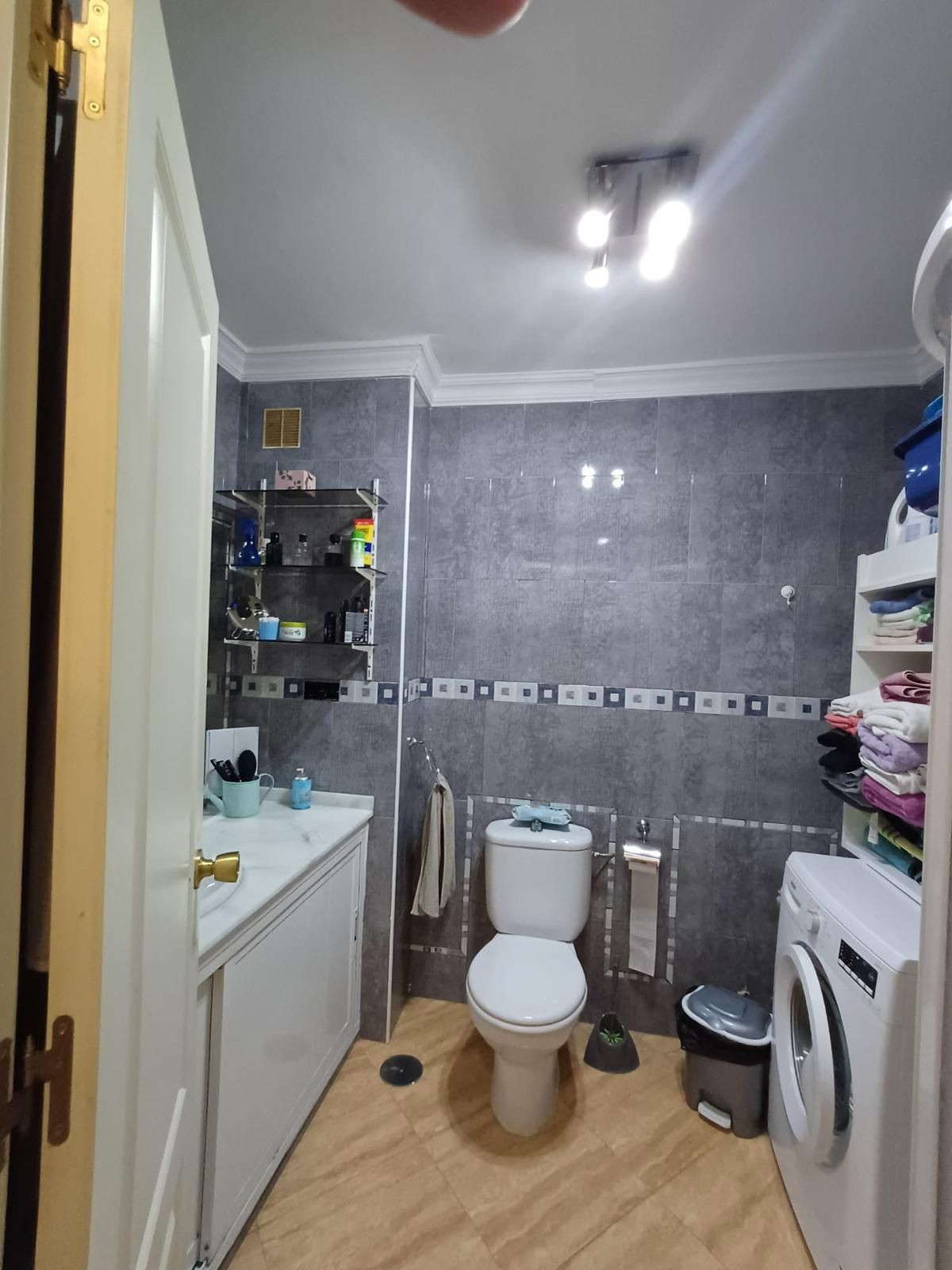 Tussenverdieping Appartement in Las Lagunas-8