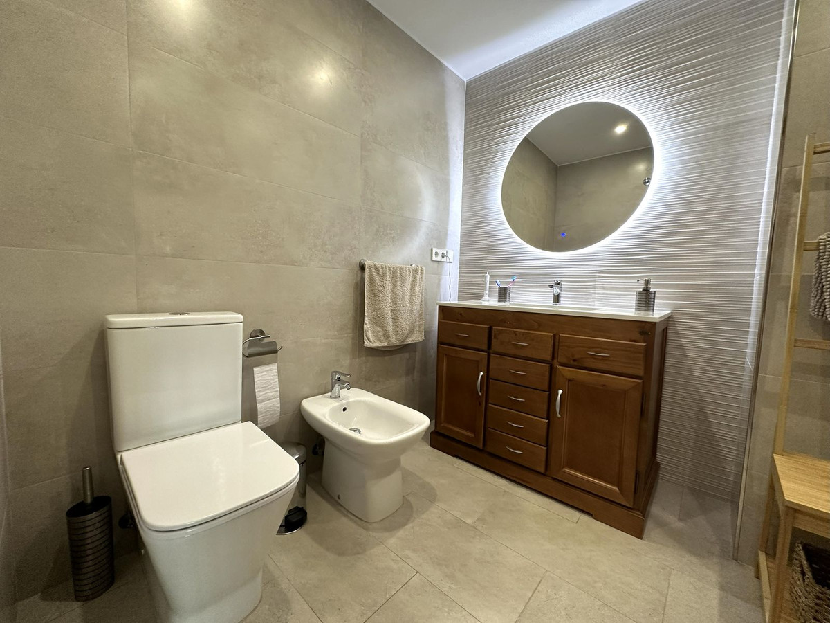 Appartement te koop in Las Lagunas | 4 slaapkamers H5245645