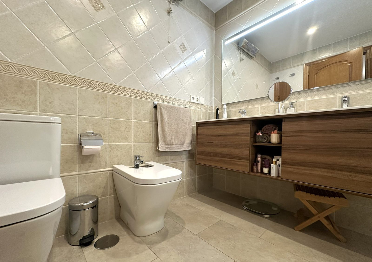 Appartement te koop in Las Lagunas | 4 slaapkamers H5245645