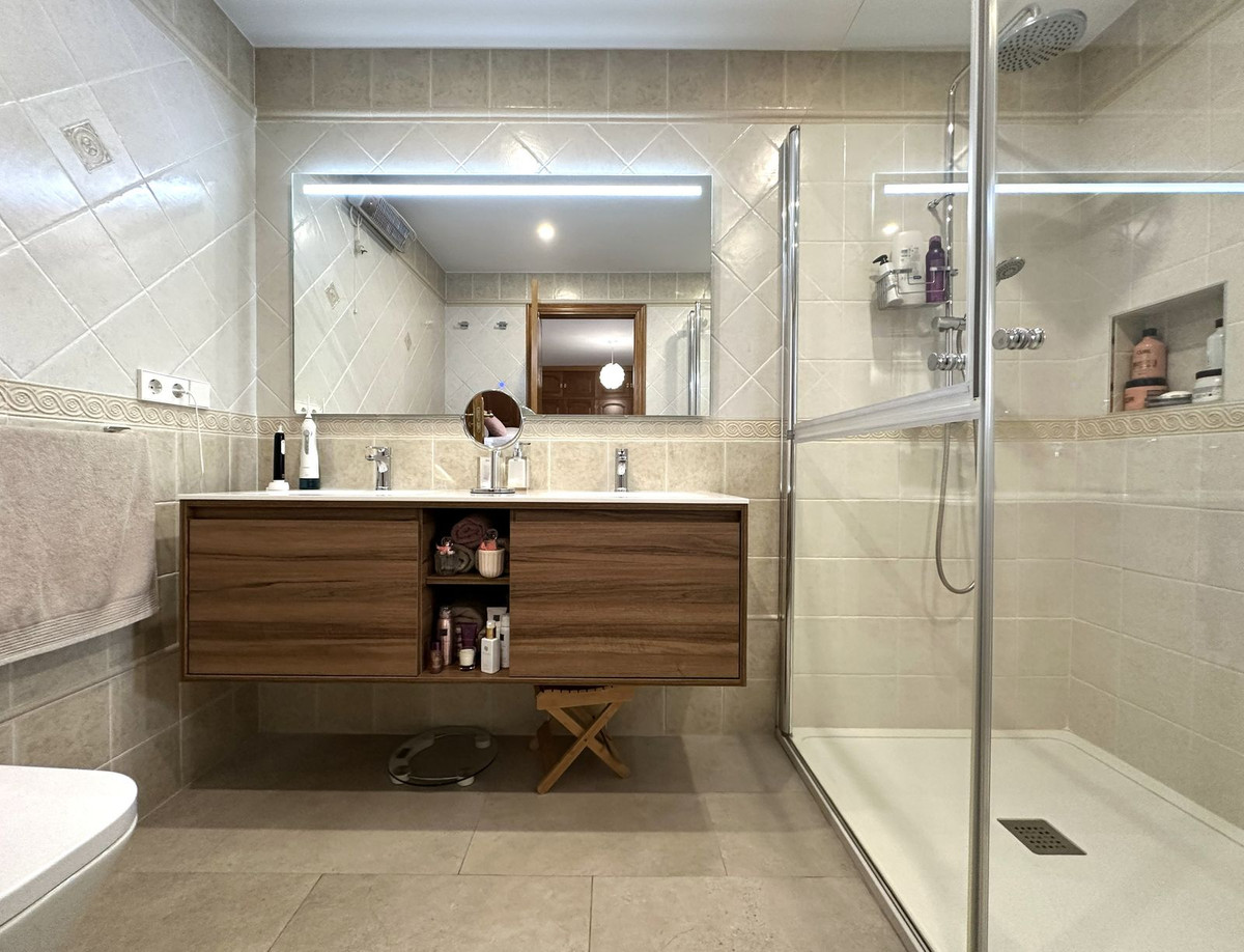 Appartement te koop in Las Lagunas | 4 slaapkamers H5245645