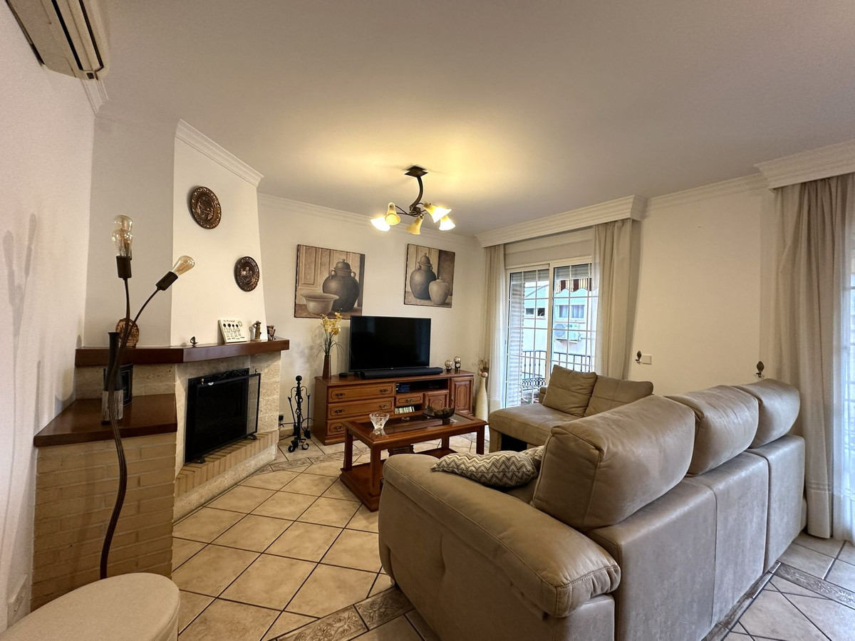 Appartement te koop in Las Lagunas | 4 slaapkamers H5245645