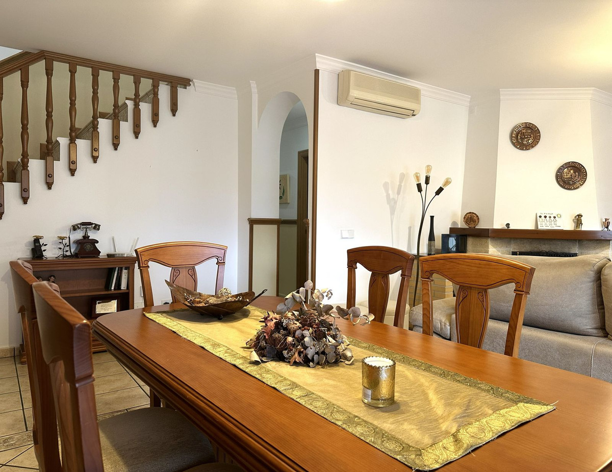 Appartement te koop in Las Lagunas | 4 slaapkamers H5245645