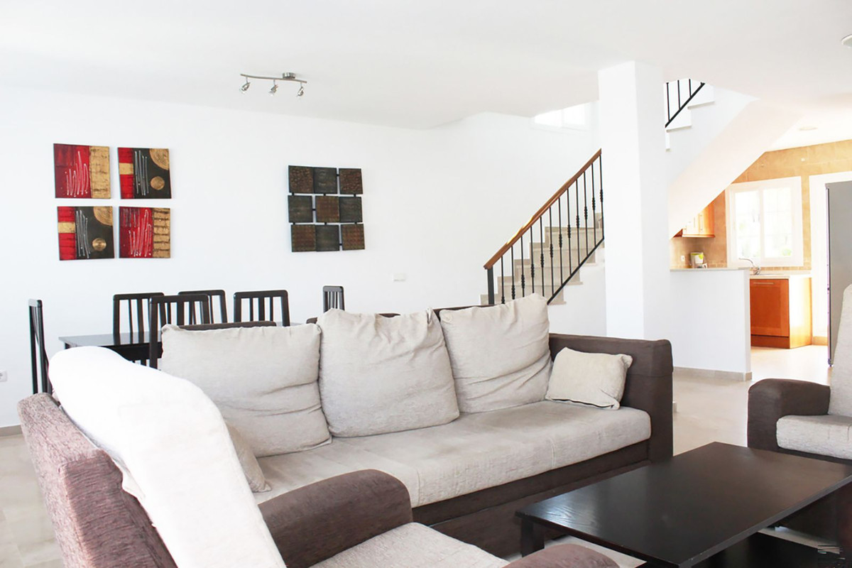 Duplex in Lauro Golf-11