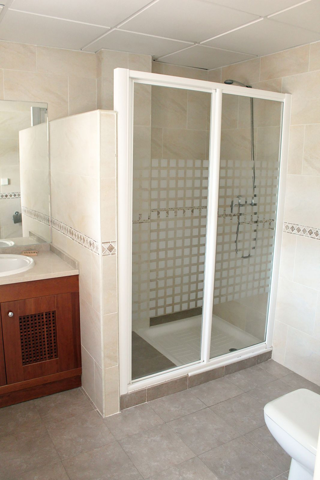 Duplex in Lauro Golf-15