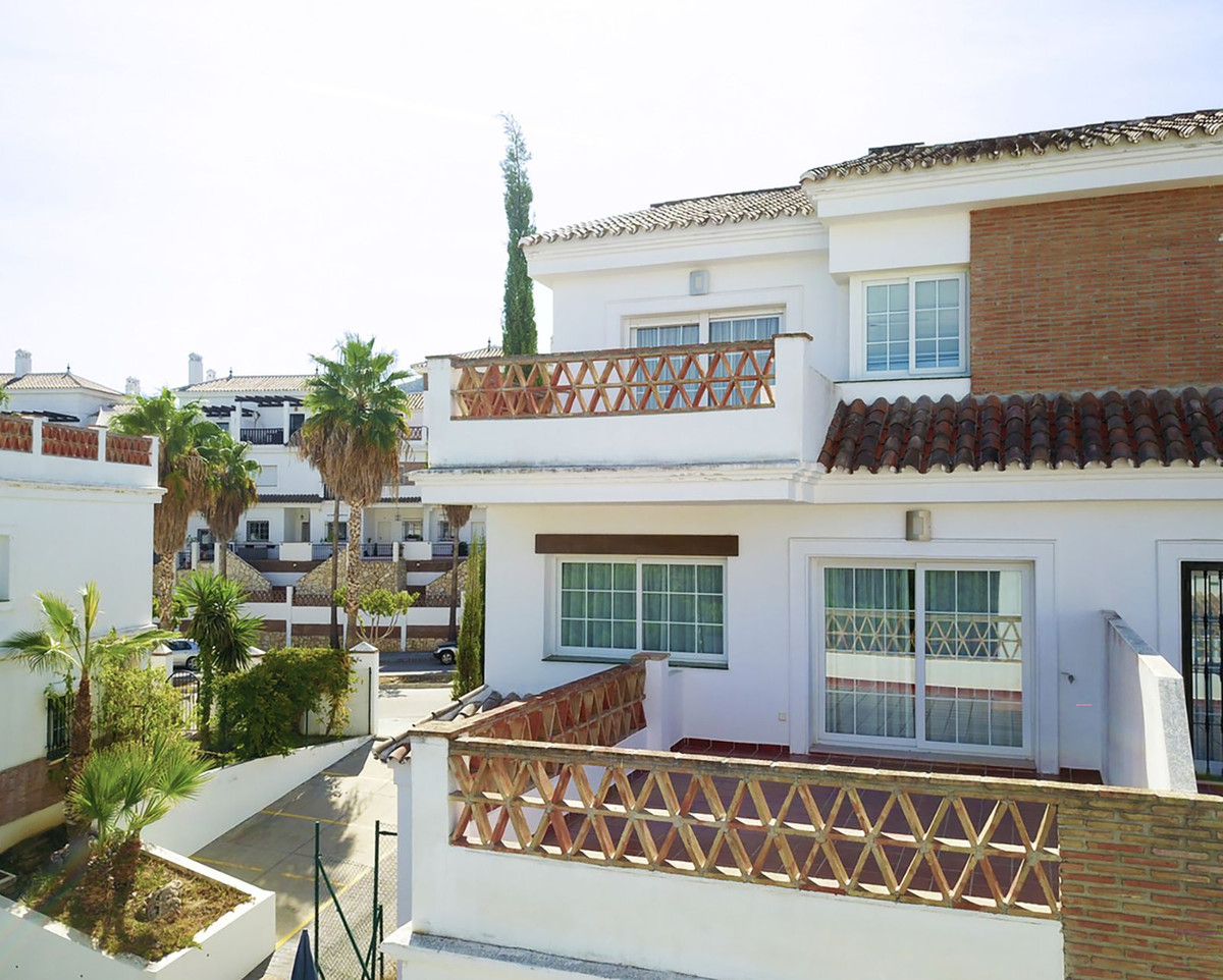 Duplex in Lauro Golf-7