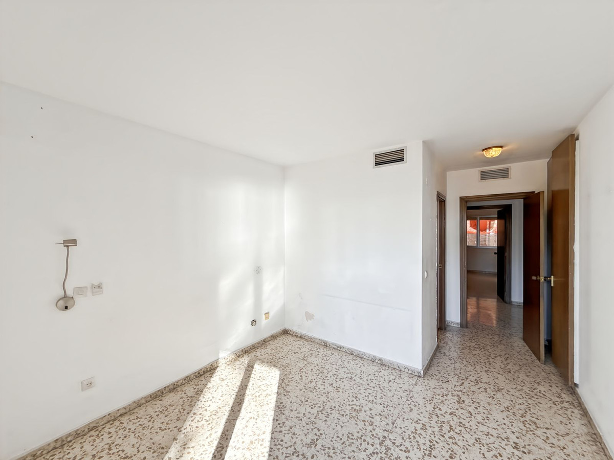 Tussenverdieping Appartement in Limonar-16