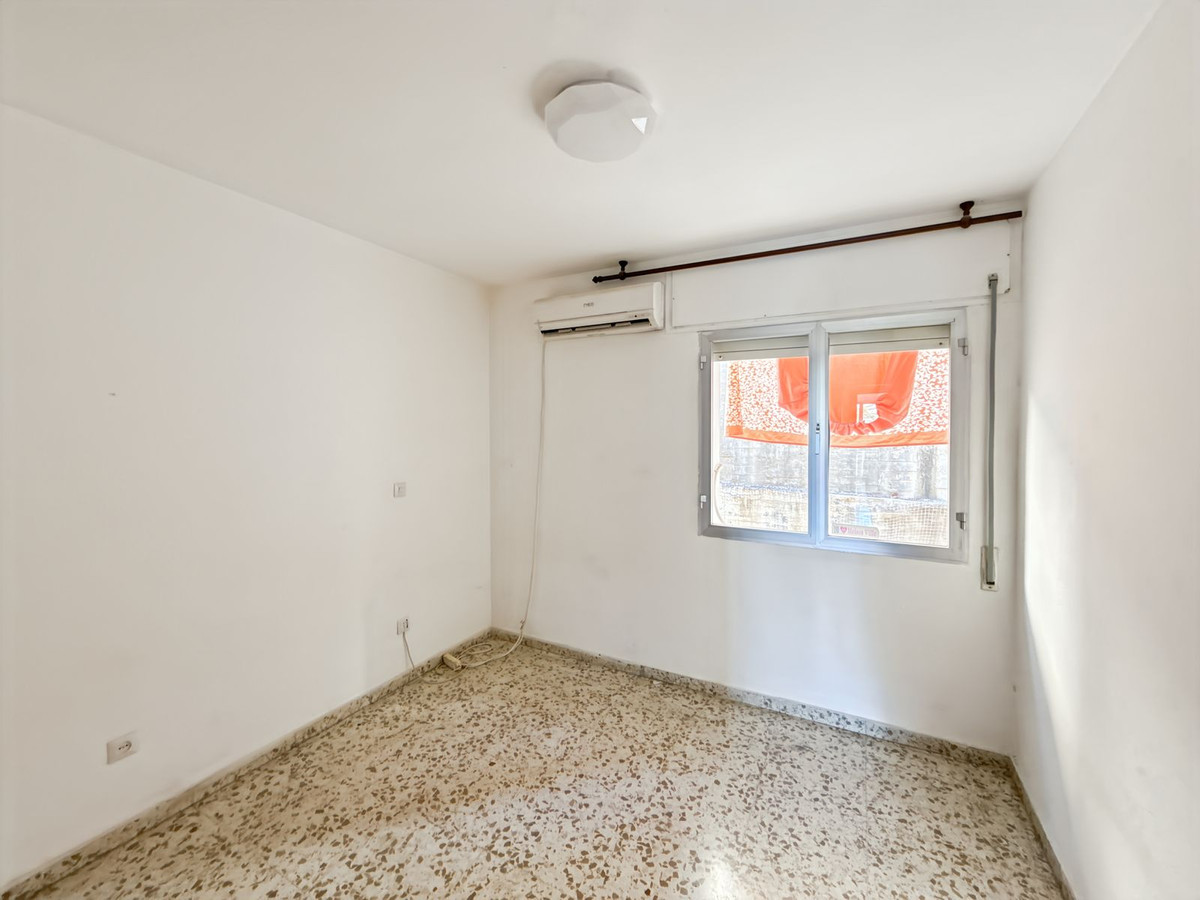 Tussenverdieping Appartement in Limonar-22