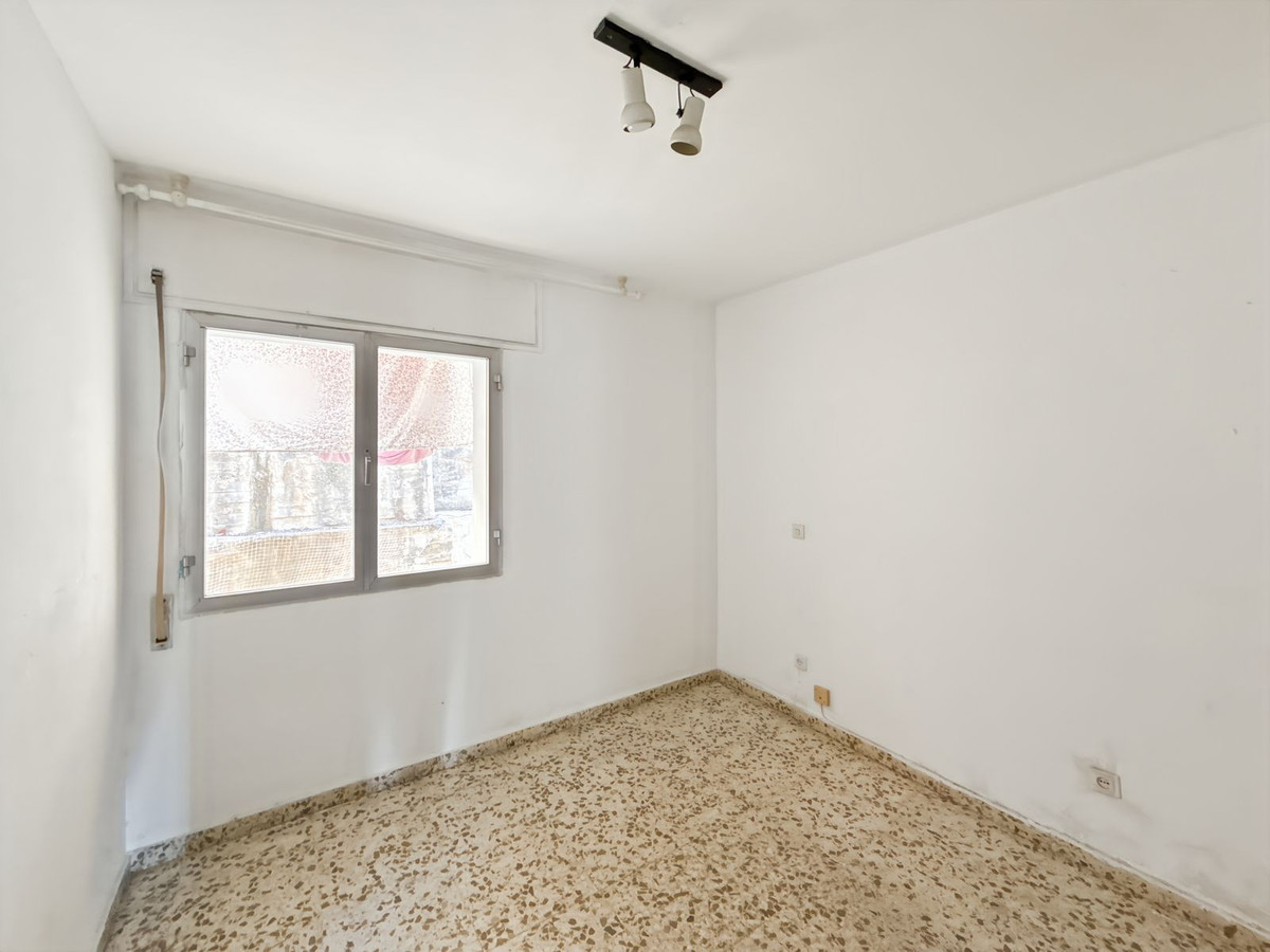 Tussenverdieping Appartement in Limonar-25