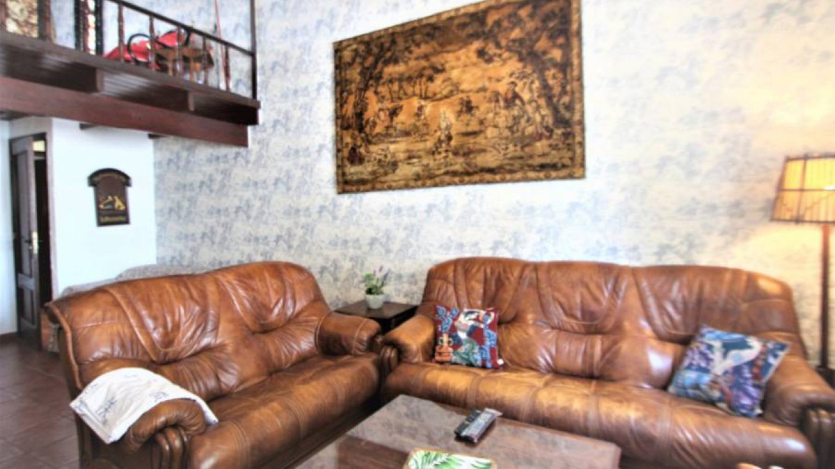 Huis te koop in Lomas de Cabo Roig | 9 slaapkamers H5295346