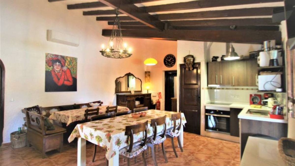 Huis te koop in Lomas de Cabo Roig | 9 slaapkamers H5295346