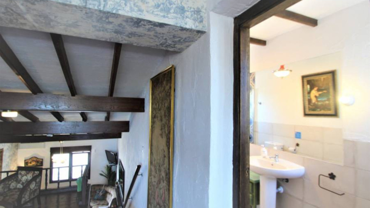 Huis te koop in Lomas de Cabo Roig | 9 slaapkamers H5295346