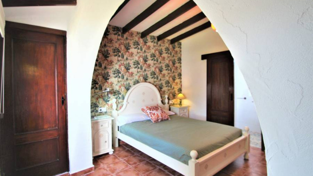 Huis te koop in Lomas de Cabo Roig | 9 slaapkamers H5295346