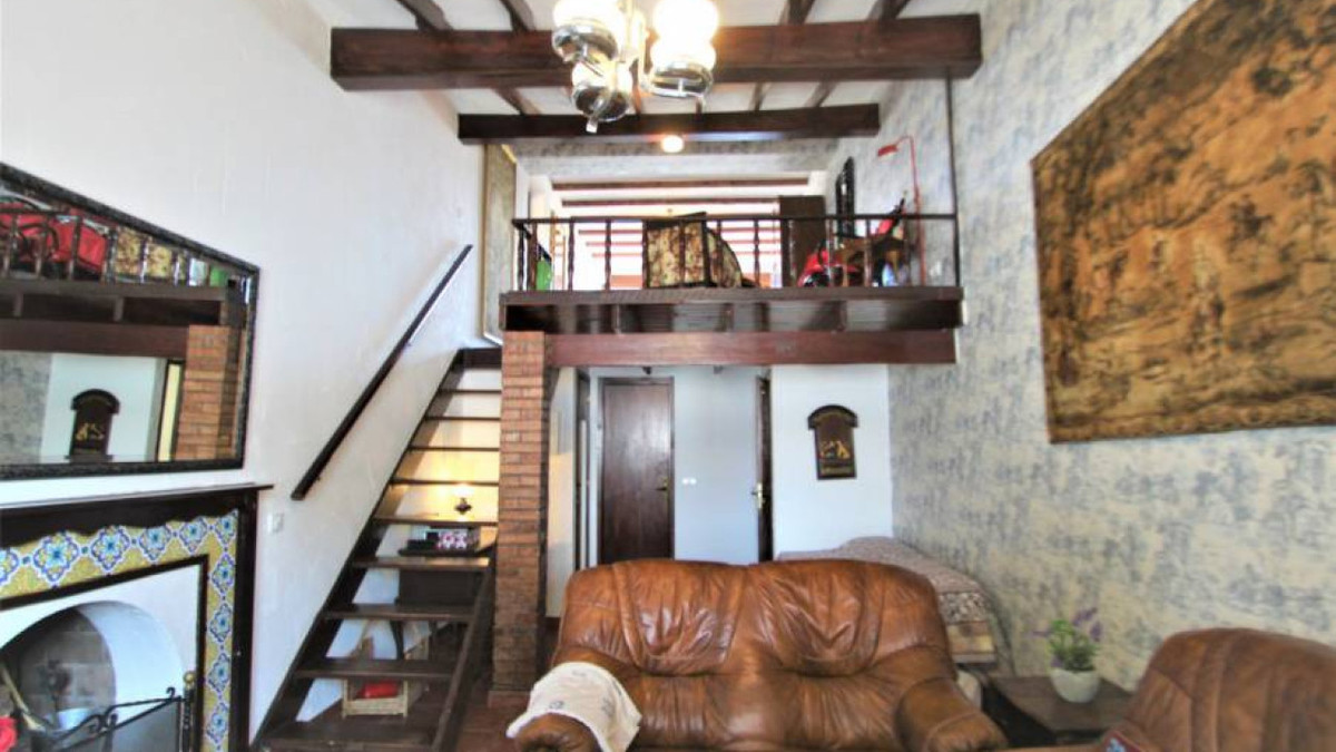 Huis te koop in Lomas de Cabo Roig | 9 slaapkamers H5295346