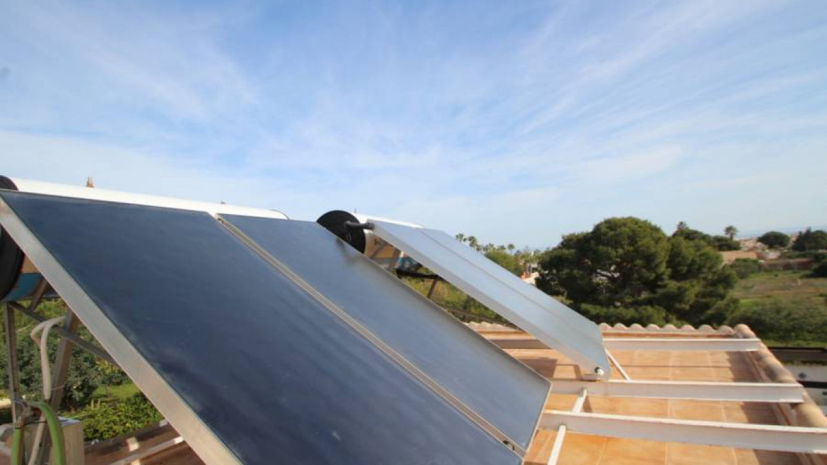 Huis te koop in Lomas de Cabo Roig | 9 slaapkamers H5295346