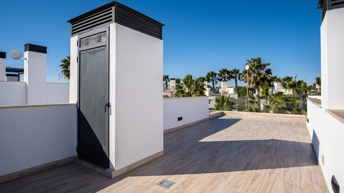 Huis te koop in Lomas de Cabo Roig | 3 slaapkamers H5298673