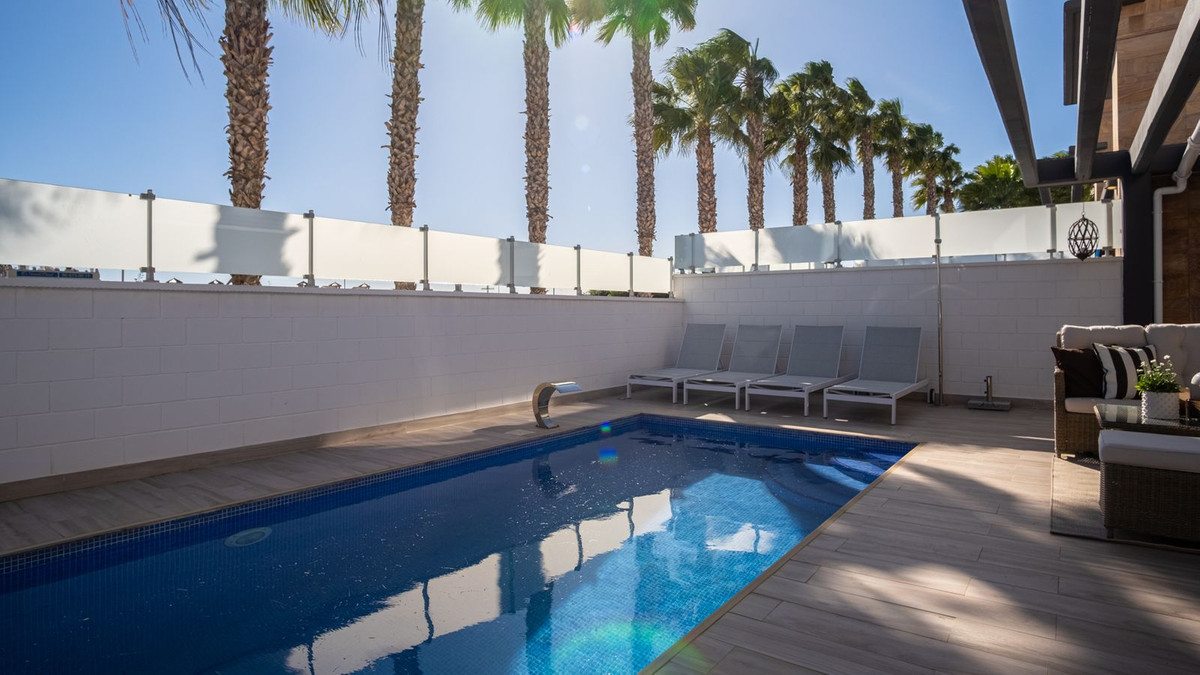 Huis te koop in Lomas de Cabo Roig | 3 slaapkamers H5298673