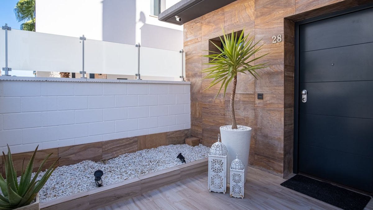 Huis te koop in Lomas de Cabo Roig | 3 slaapkamers H5298673