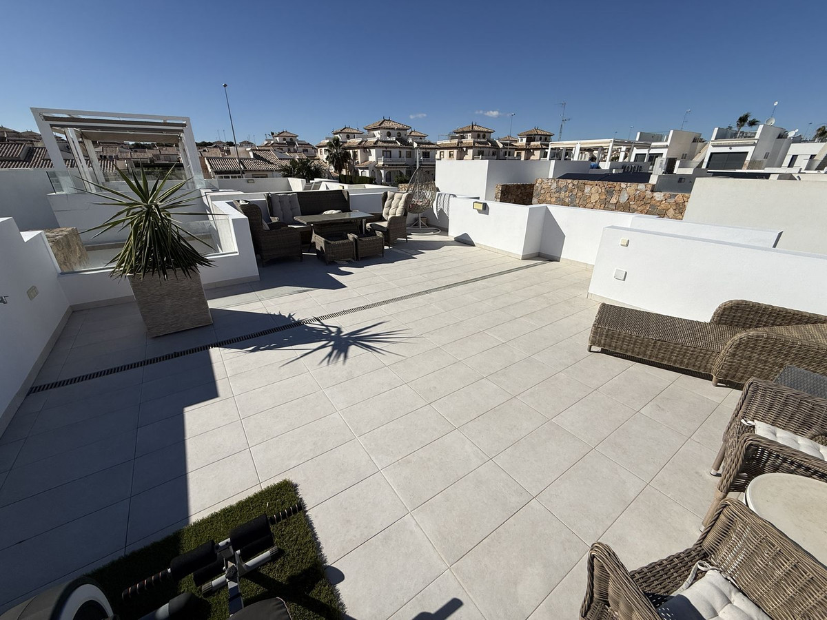 Huis te koop in Lomas de Cabo Roig | 3 slaapkamers H5309965