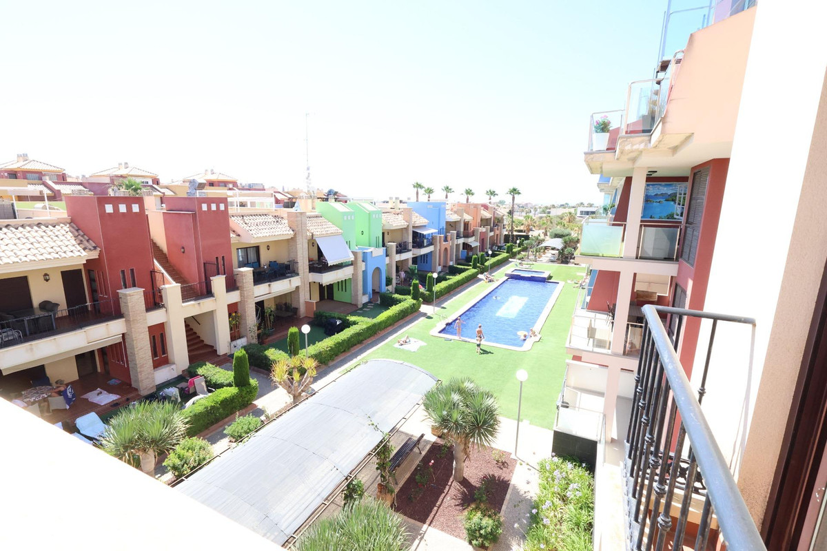 Appartement te koop in Lomas de Cabo Roig | 2 slaapkamers H5434156