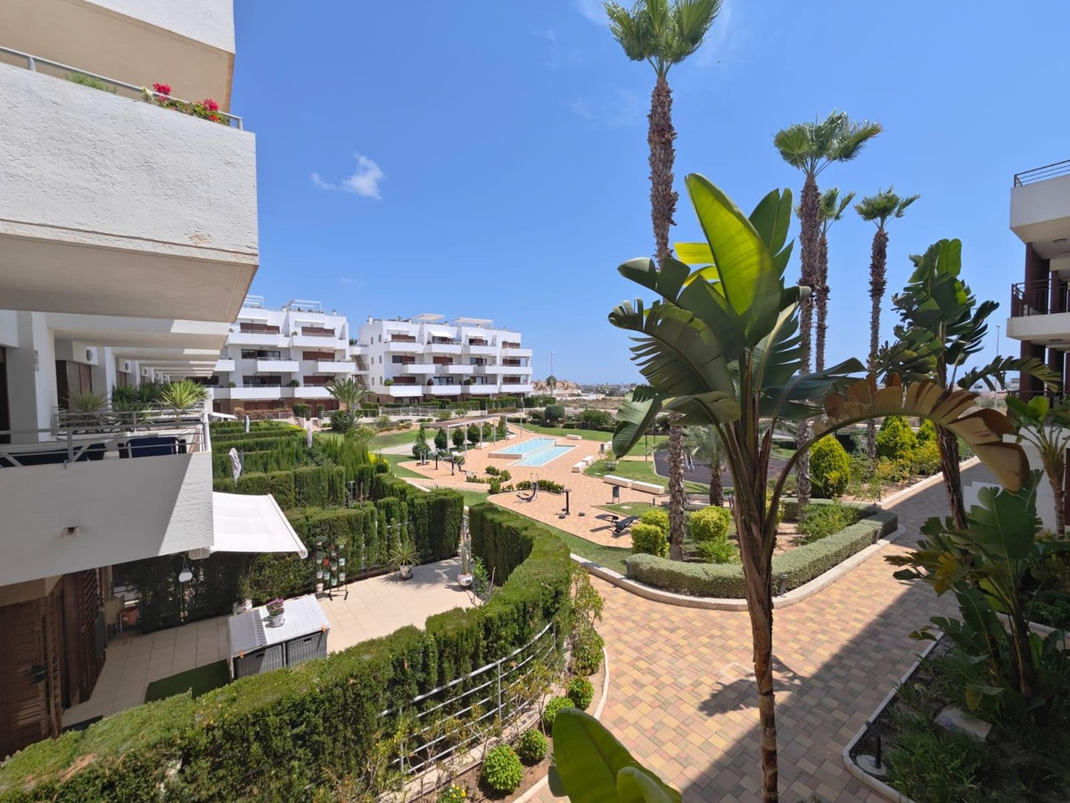 Huis te koop in Lomas de Cabo Roig | 2 slaapkamers H5453674