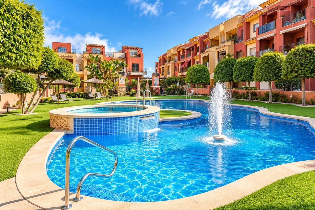 Appartement te koop in Lomas de Cabo Roig | 2 slaapkamers H5521423