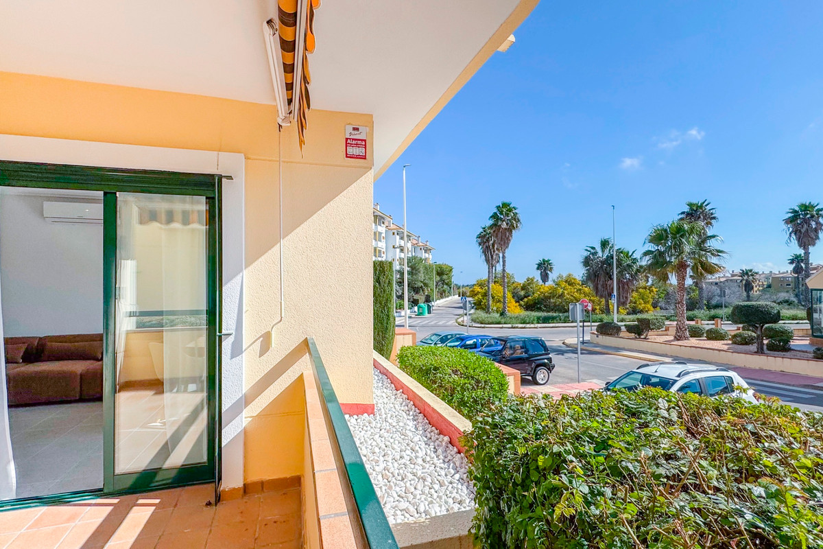 Appartement te koop in Lomas De Campoamor | 2 slaapkamers H5400907