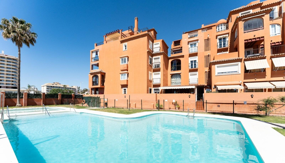Tussenverdieping Appartement in Los Alamos-16