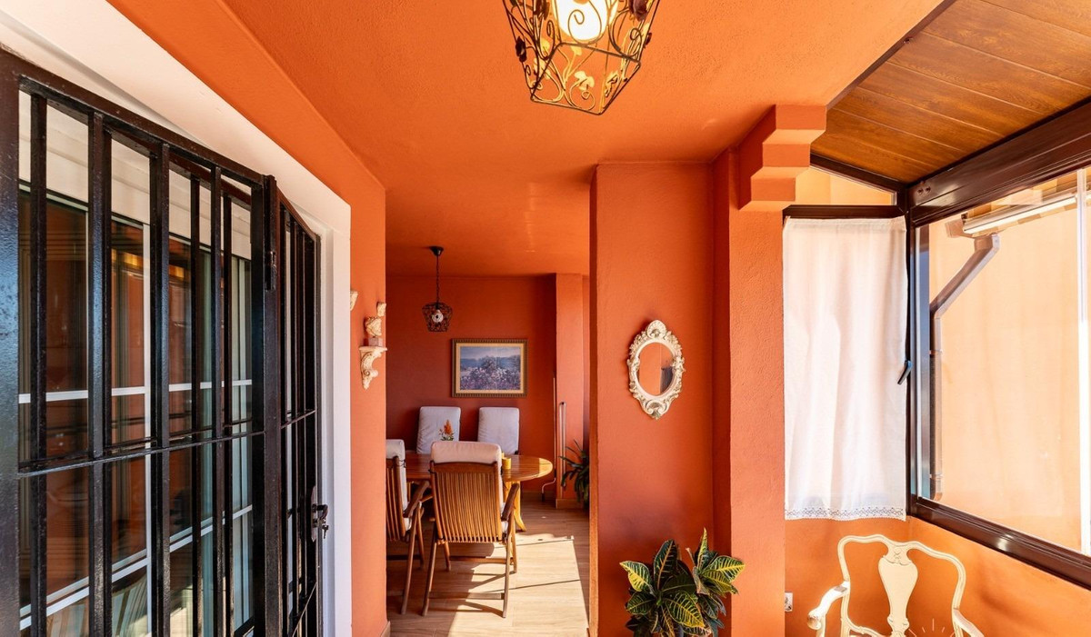 Tussenverdieping Appartement in Los Alamos-2