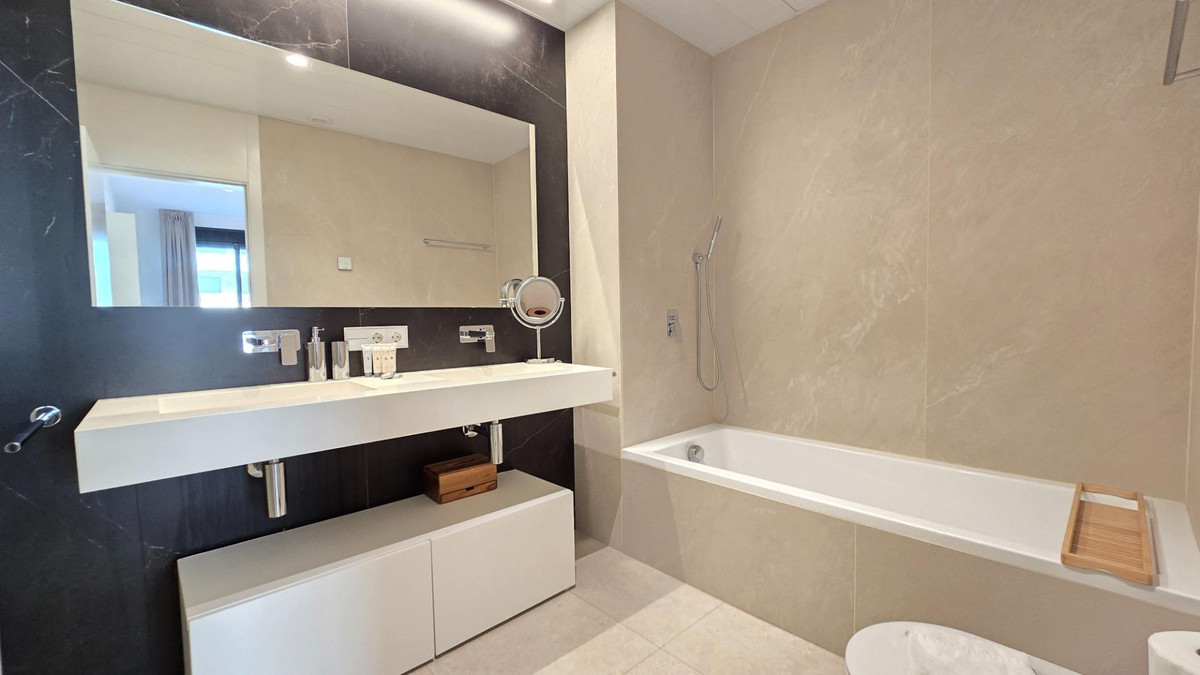 Appartement te koop in Los Alamos | 3 slaapkamers H5245429