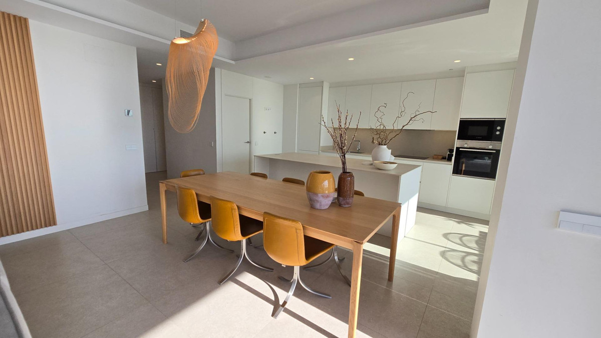 Appartement te koop in Los Alamos | 3 slaapkamers H5245429